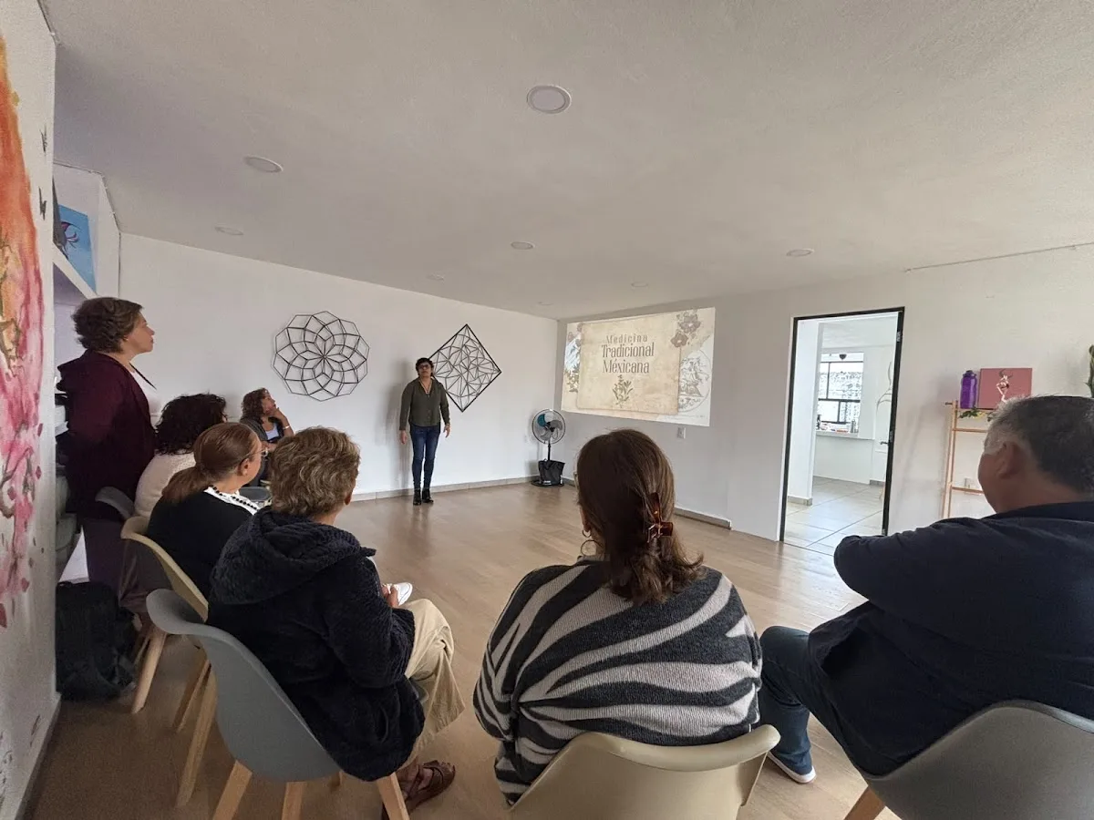 Un encuentro con proyección en el salón